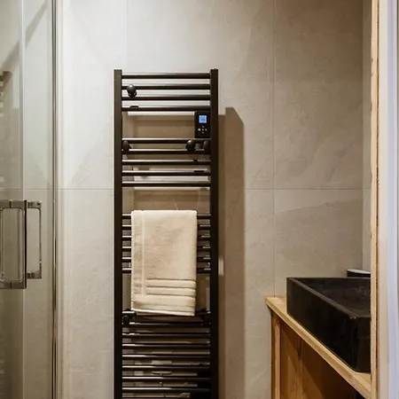 En Triplex Pour 14 Personnes Avec Wifi, Parking Et Terrasse - Fr-1-263-546 *