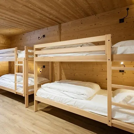 En Triplex Pour 14 Personnes Avec Wifi, Parking Et Terrasse - Fr-1-263-546 Valloire