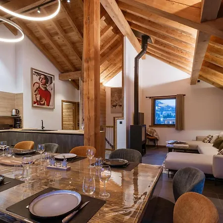 Chalet En Triplex Pour 14 Personnes Avec Wifi, Parking Et Terrasse - Fr-1-263-546
