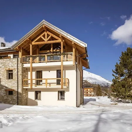 En Triplex Pour 14 Personnes Avec Wifi, Parking Et Terrasse - Fr-1-263-546 Valloire